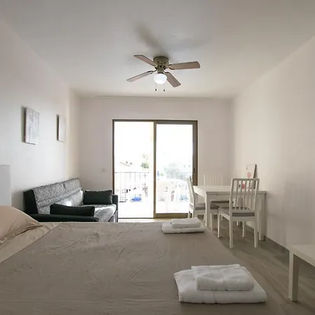 Apartman With Heated Pool In Los Cristianos